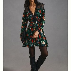 NWT Anthropologie black lacy V-neck floral print long sleeve mini dress sz 8
